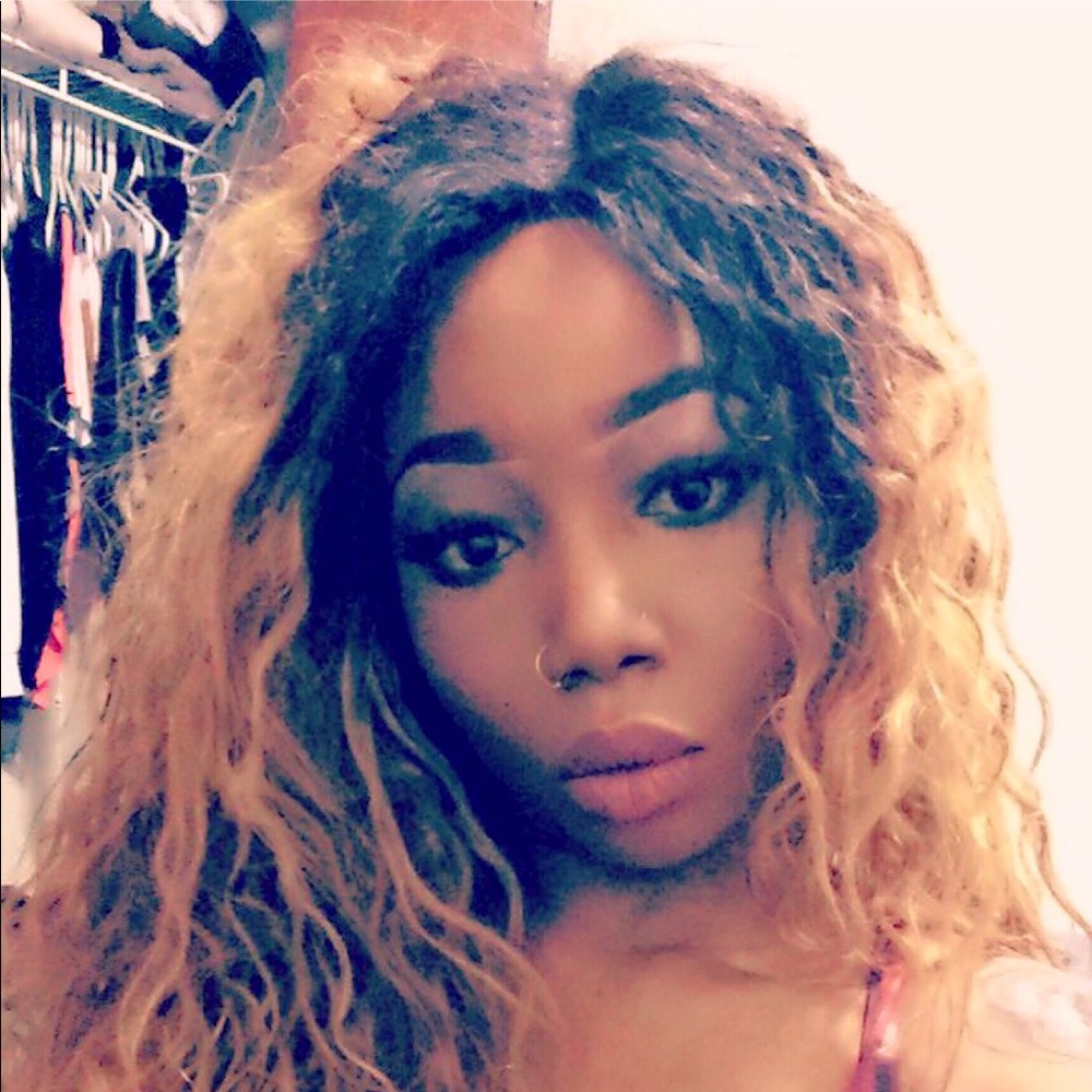 Meet your Posher, Miley